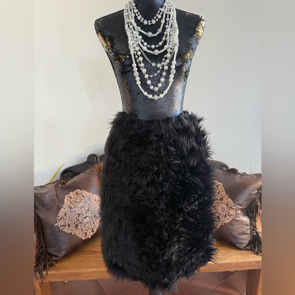 Elegant Black Shaggy Funky A-Line Faux Fur Skirt